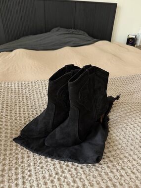 ba&sh Black Suede Ankle Boots